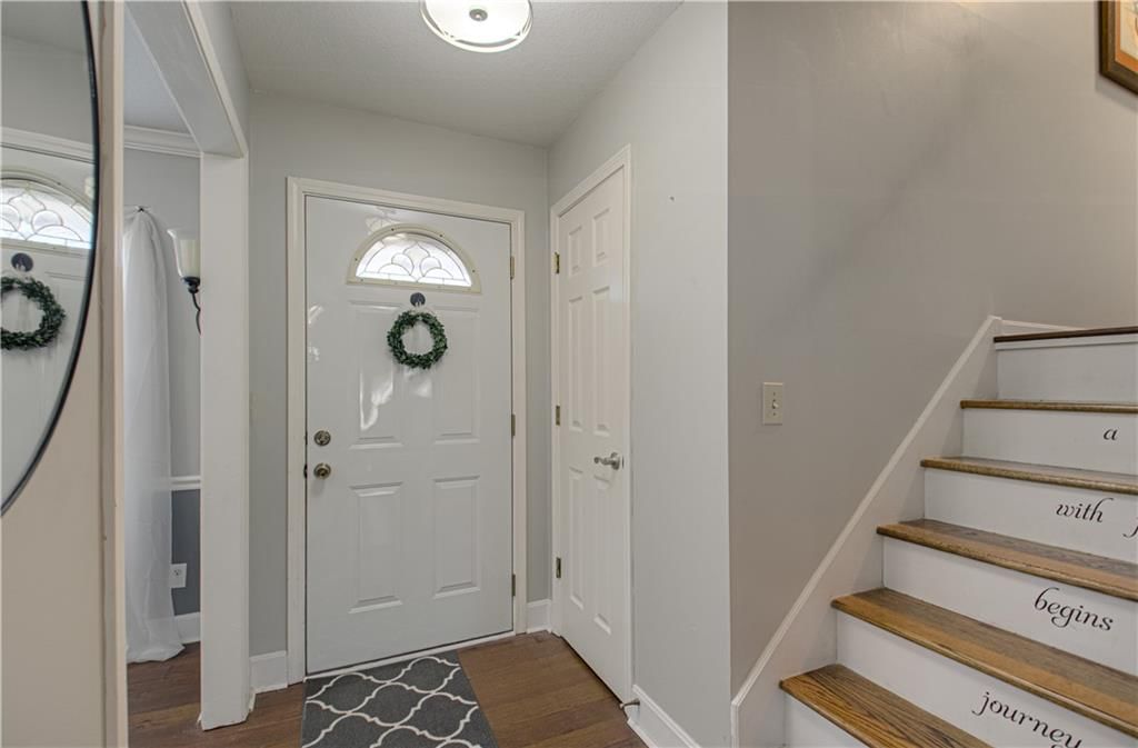 1038 Essex Street — photo 3
