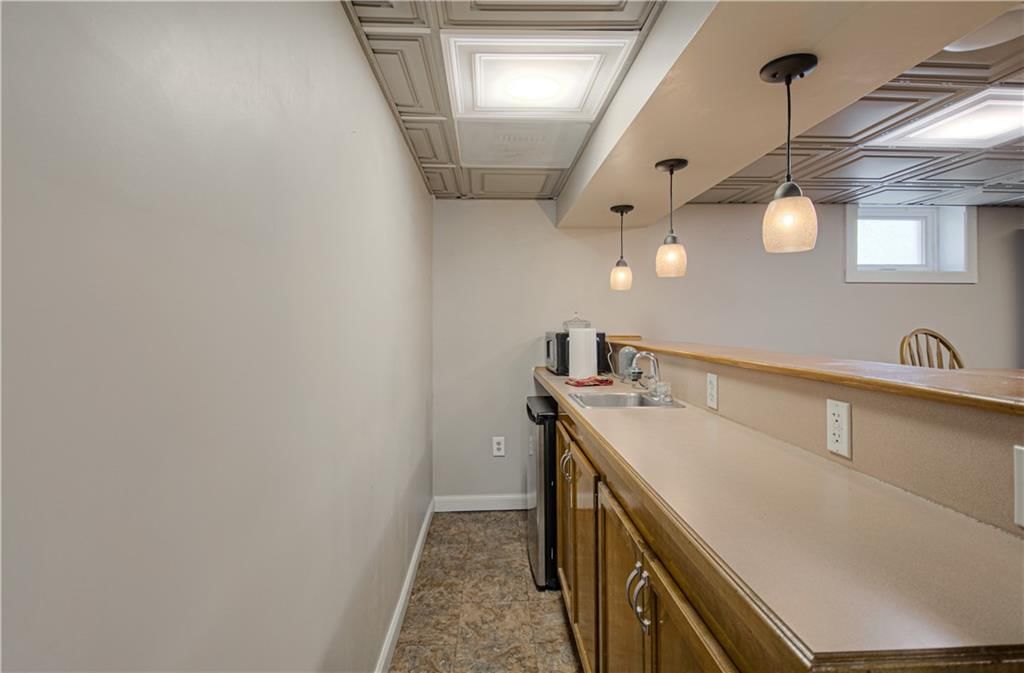 1038 Essex Street — photo 22