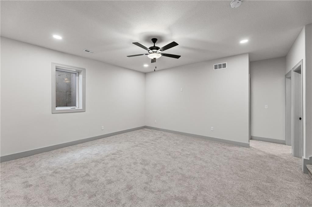 4915 146th Street — photo 28