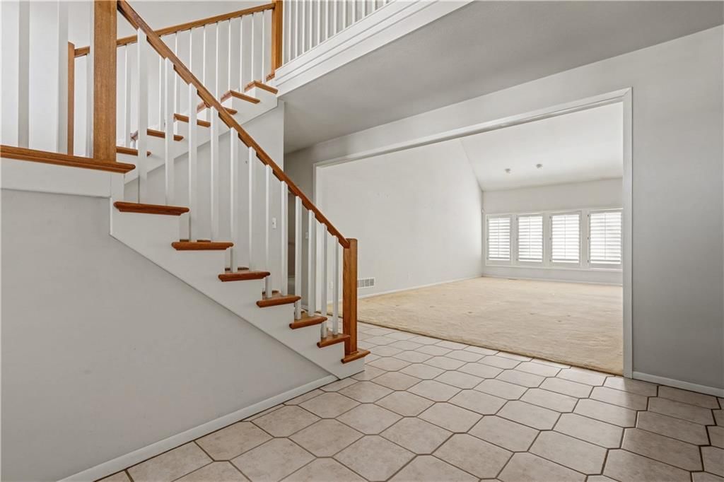 11105 W 119th Terrace — photo 14