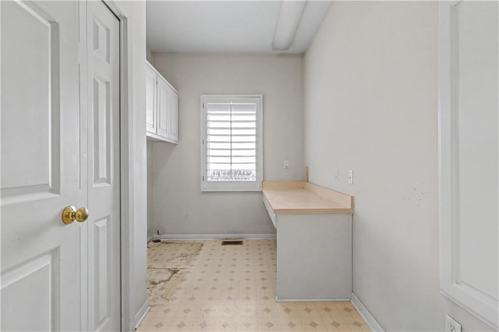 11105 W 119th Terrace — photo 27