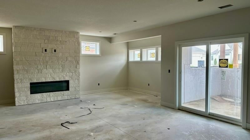 17401 Parkhill Street — photo 28