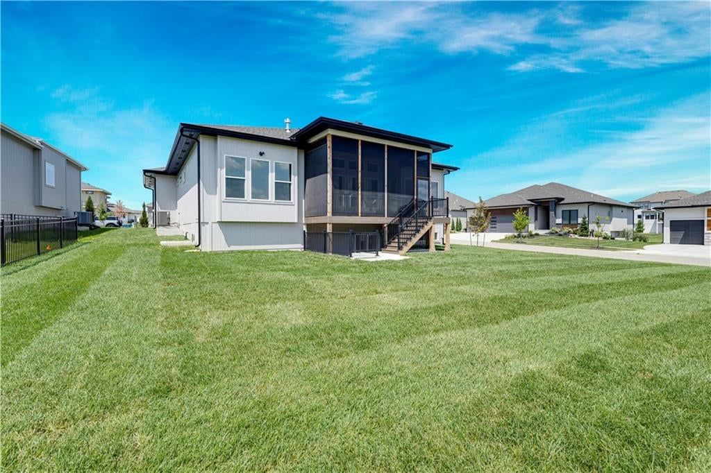 Photo 41 of 59 - 17401 Parkhill Street, Overland Park, KS 66221