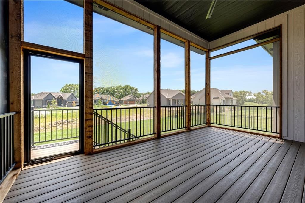 Photo 17 of 59 - 17401 Parkhill Street, Overland Park, KS 66221