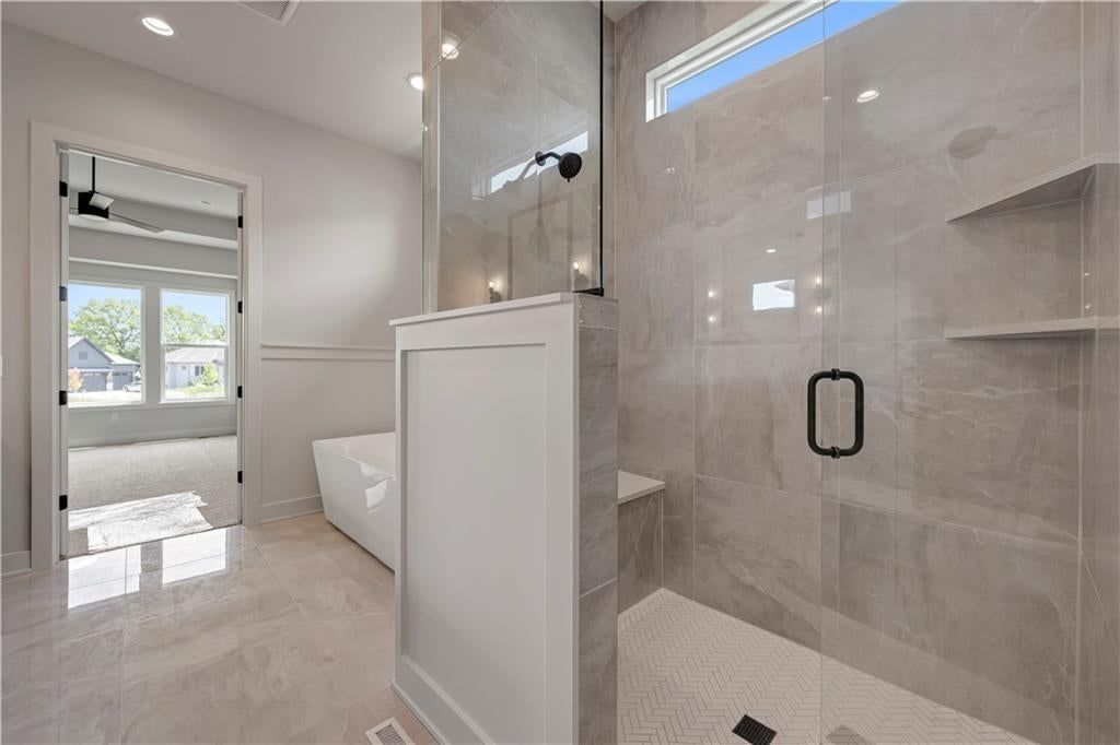 Photo 20 of 59 - 17401 Parkhill Street, Overland Park, KS 66221
