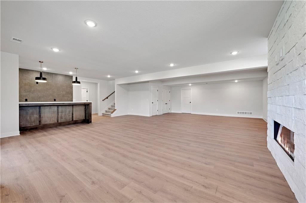 Photo 31 of 59 - 17401 Parkhill Street, Overland Park, KS 66221