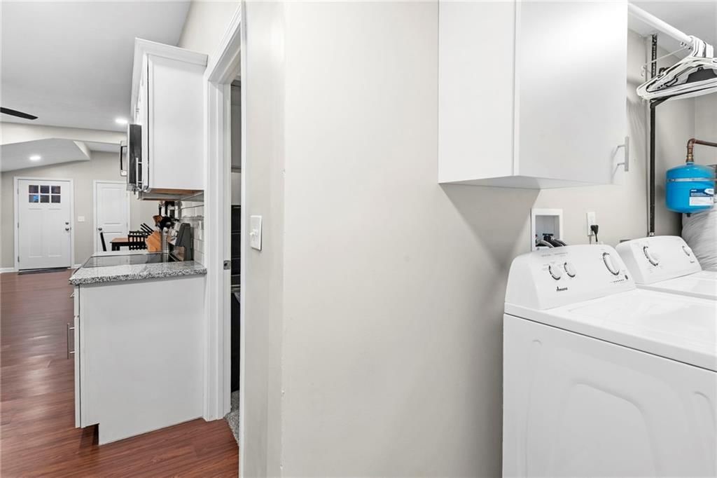 1120 Splitlog Avenue — photo 17