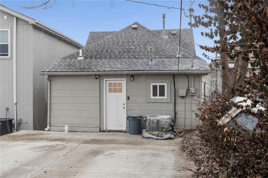 1120 Splitlog Avenue — photo 19