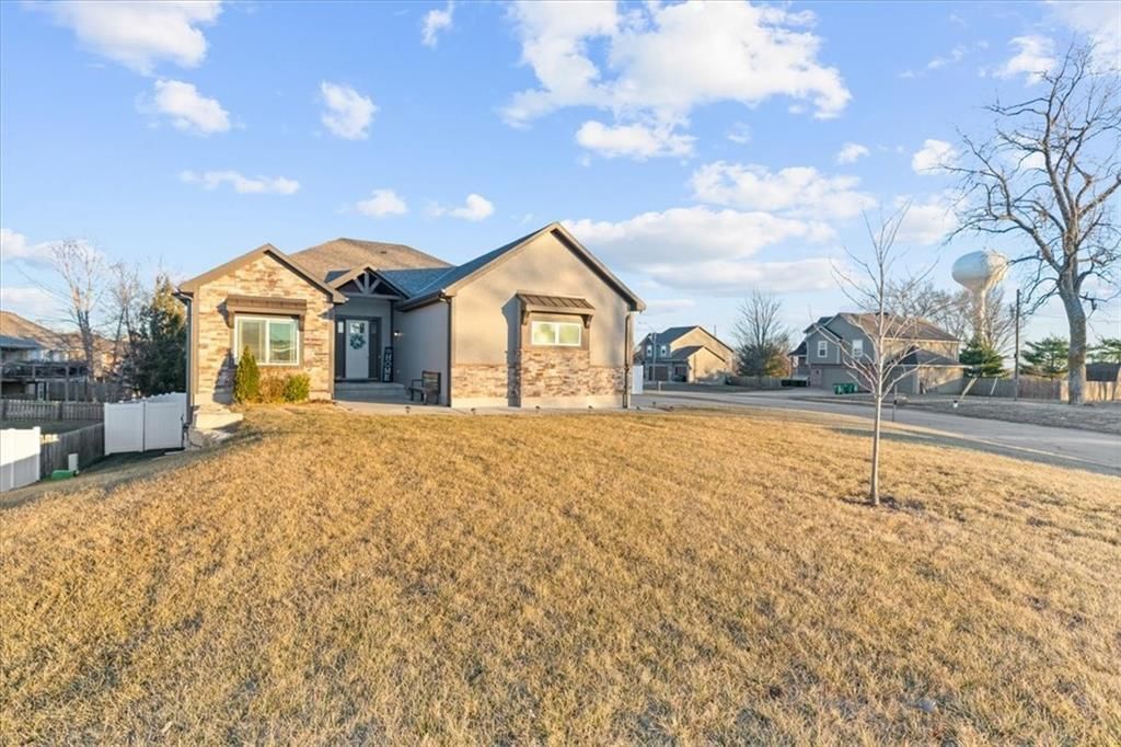 12100 Astor Court — photo 4
