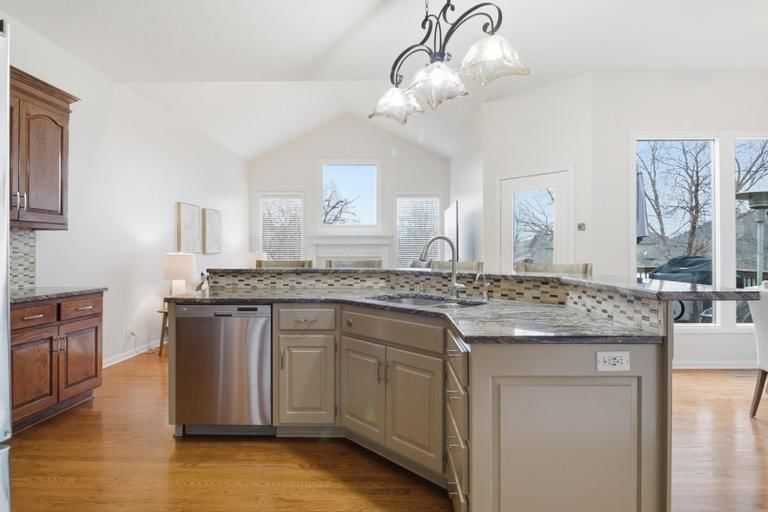 11306 W 142nd Terrace — photo 17