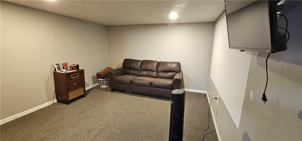 104 W. Cedar Street — photo 14