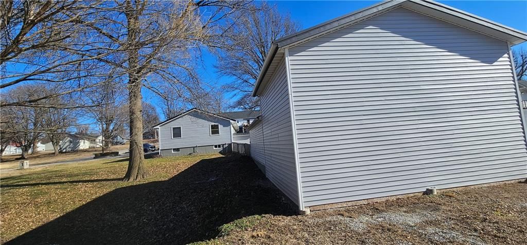 104 W. Cedar Street — photo 25