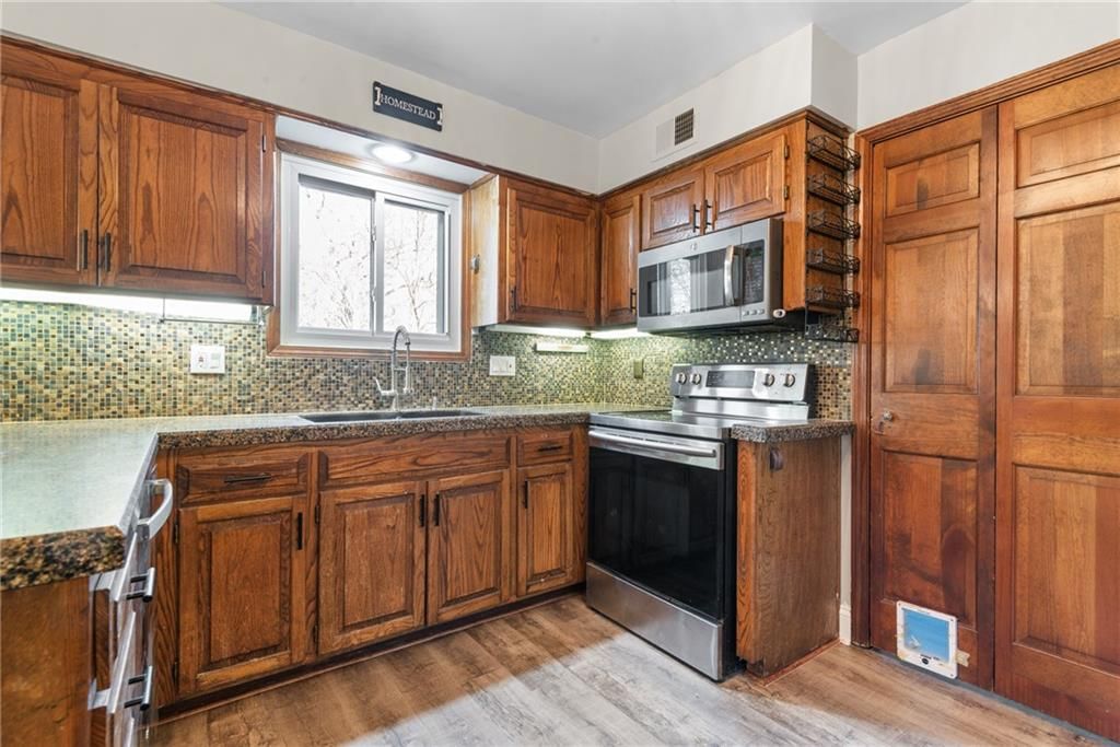 8280 W 117th Street — photo 15