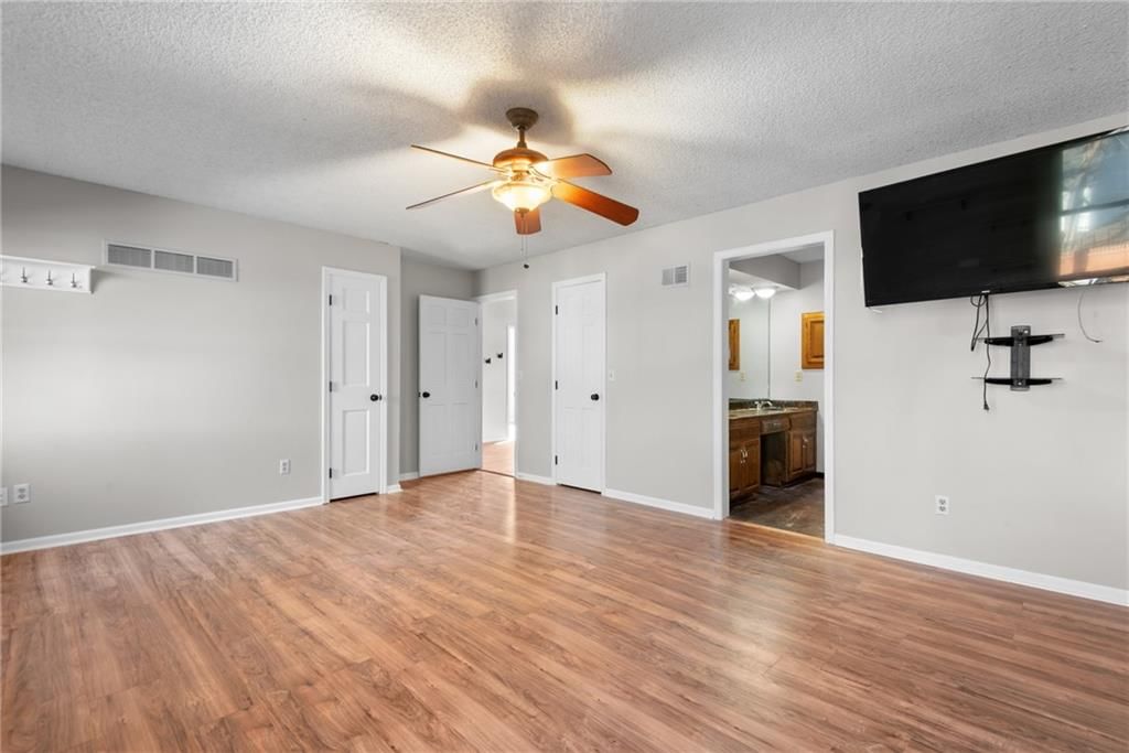 8280 W 117th Street — photo 19