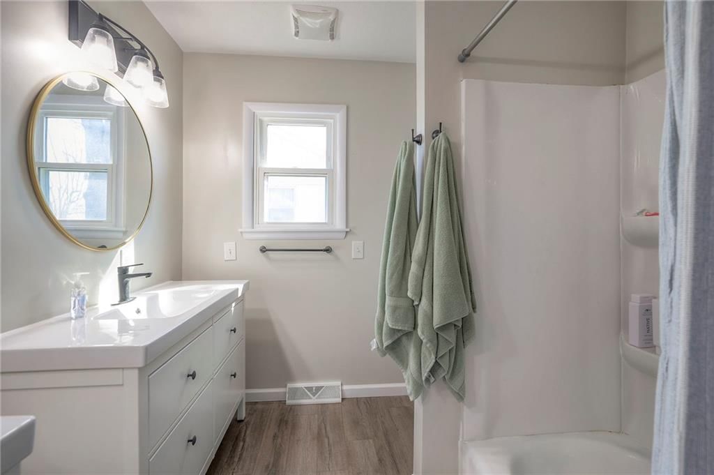1613 S Main Street — photo 30