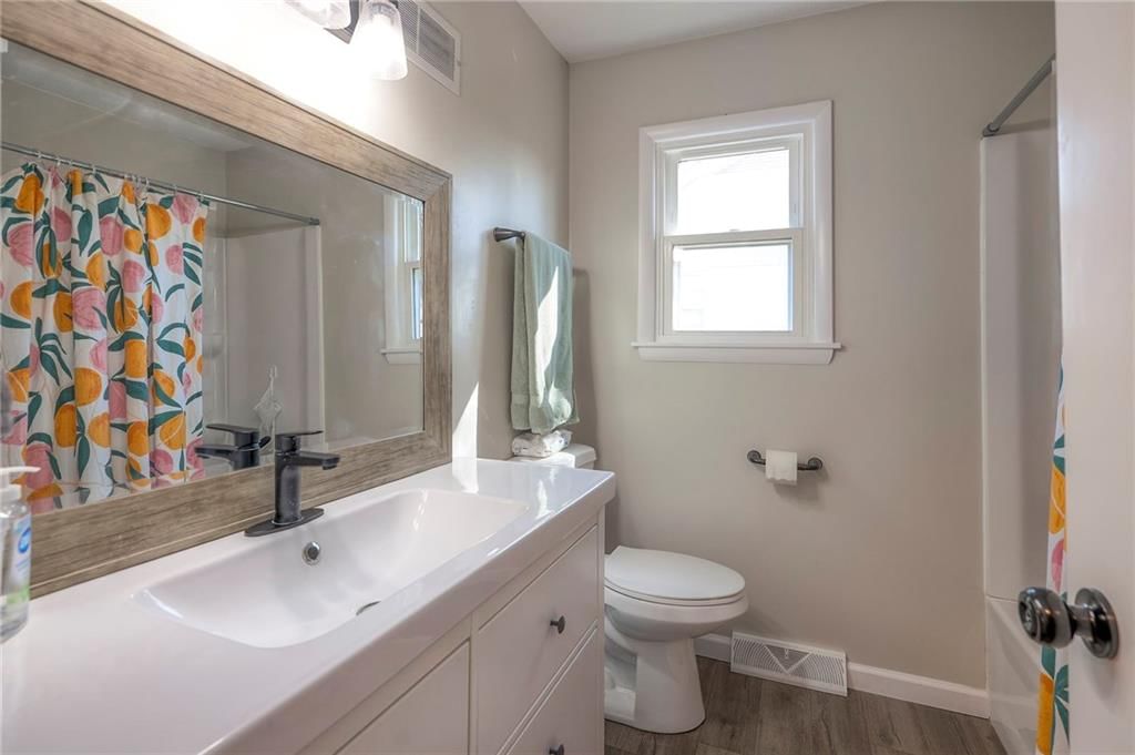 1613 S Main Street — photo 33