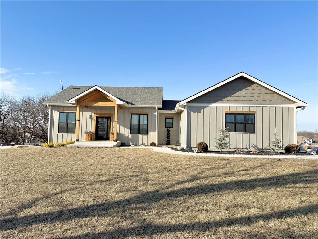 1048 Lake Viking Terrace — photo 5