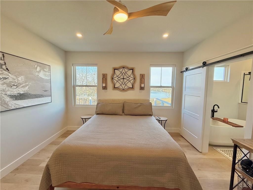 1048 Lake Viking Terrace — photo 16