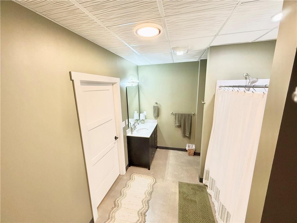 1048 Lake Viking Terrace — photo 25