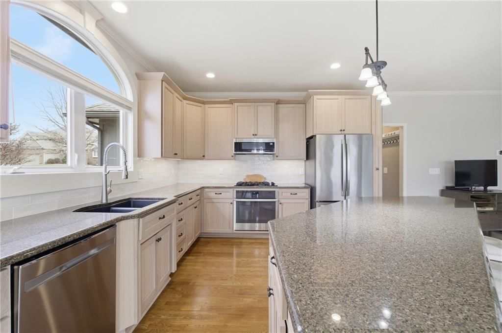 8916 N Lane Avenue — photo 11