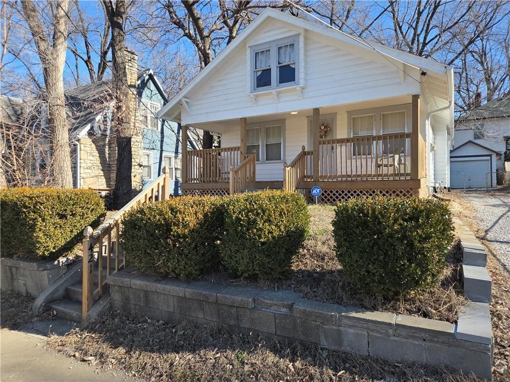 421 S Main Street — photo 2