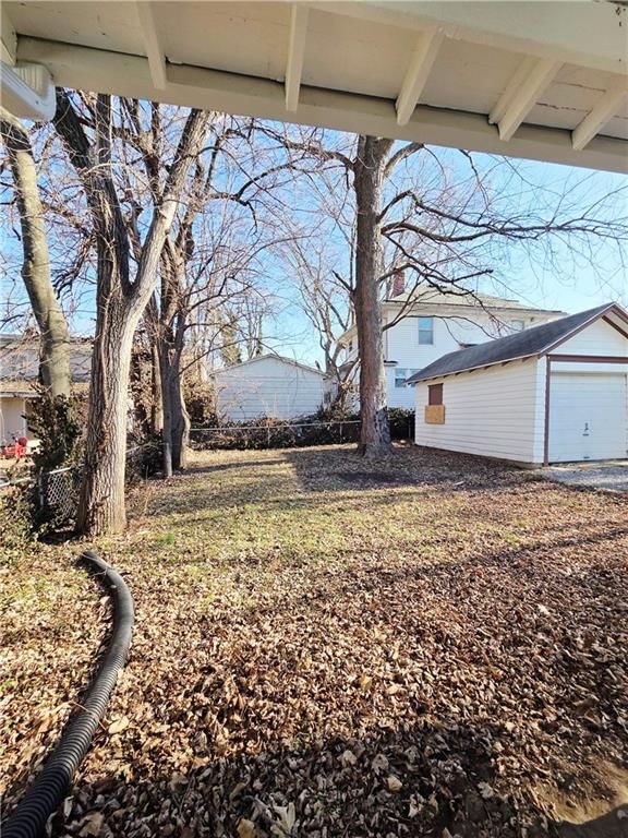 421 S Main Street — photo 9