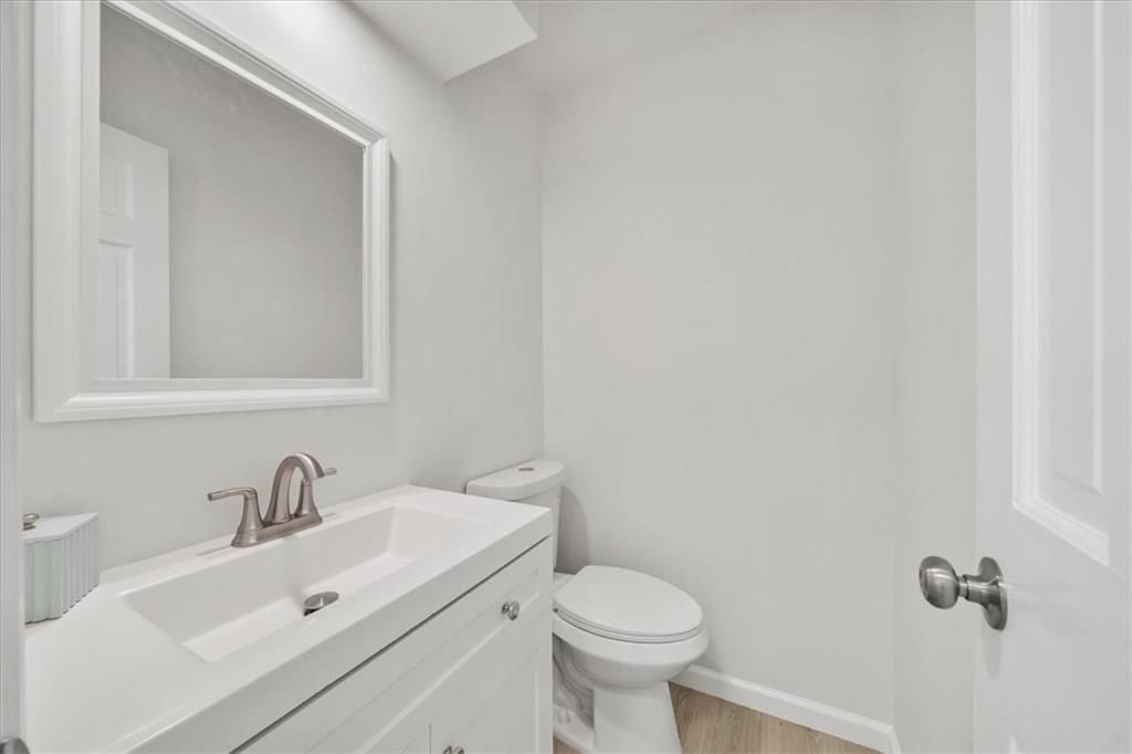 818 W 122nd Terrace — photo 12