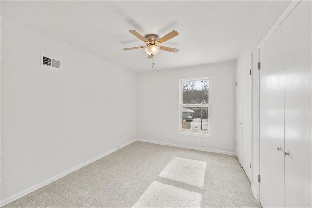 818 W 122nd Terrace — photo 13