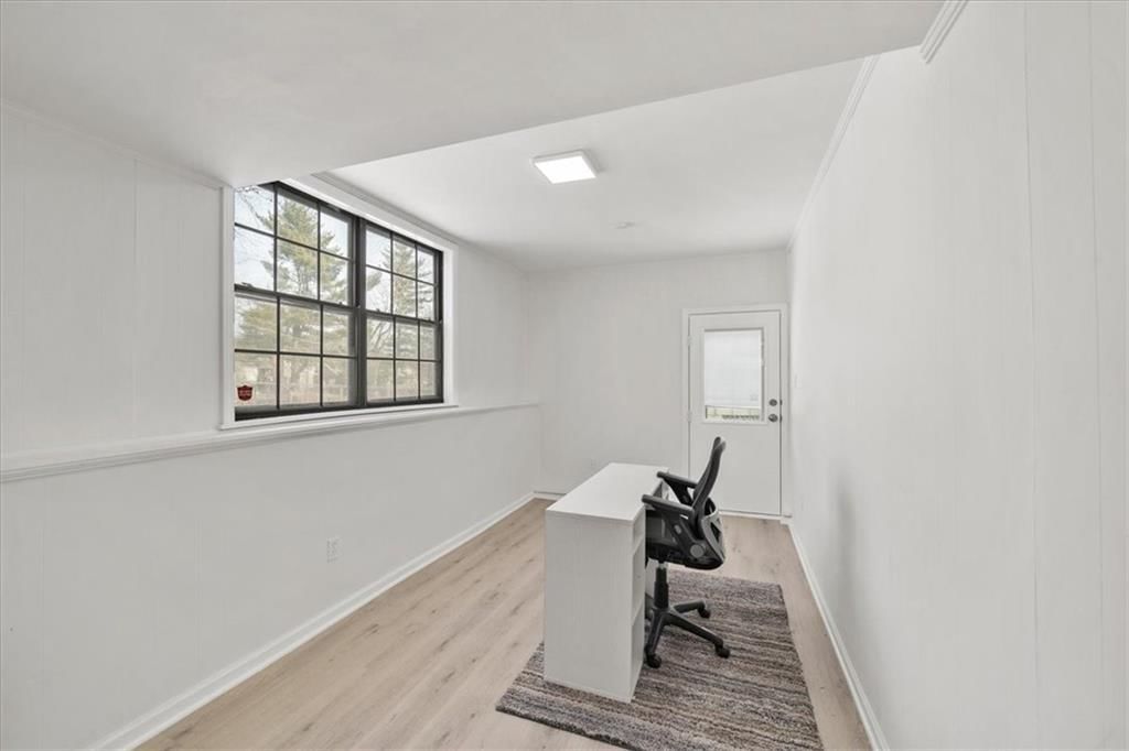 818 W 122nd Terrace — photo 23