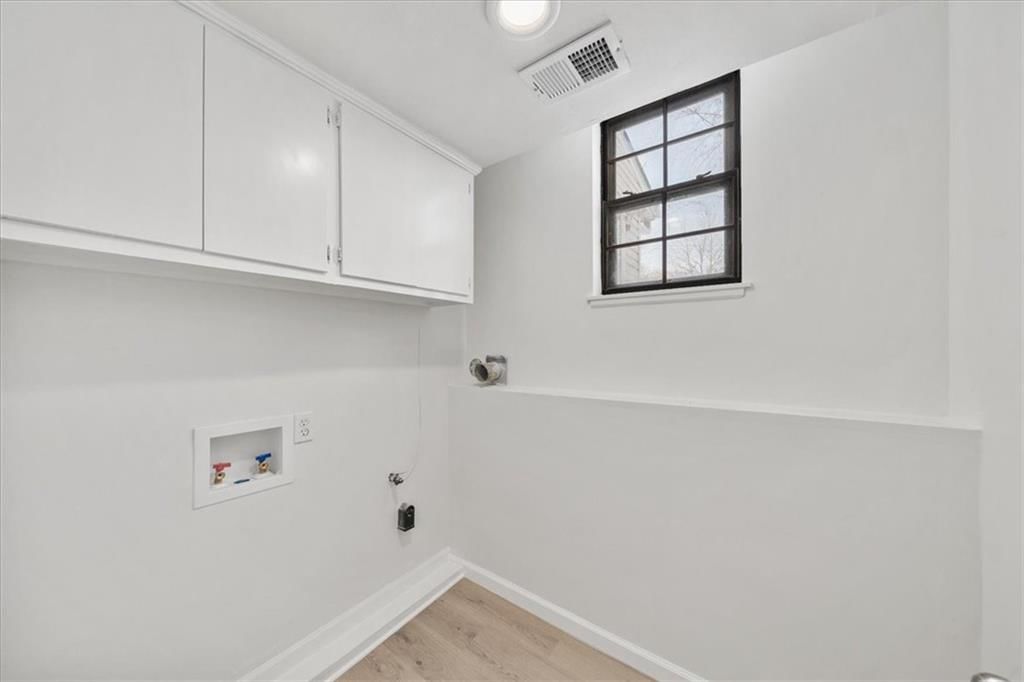 818 W 122nd Terrace — photo 24