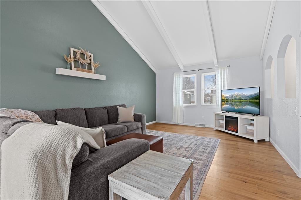 400 SW Killarney Lane — photo 3