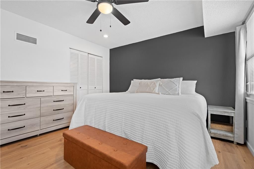 400 SW Killarney Lane — photo 10