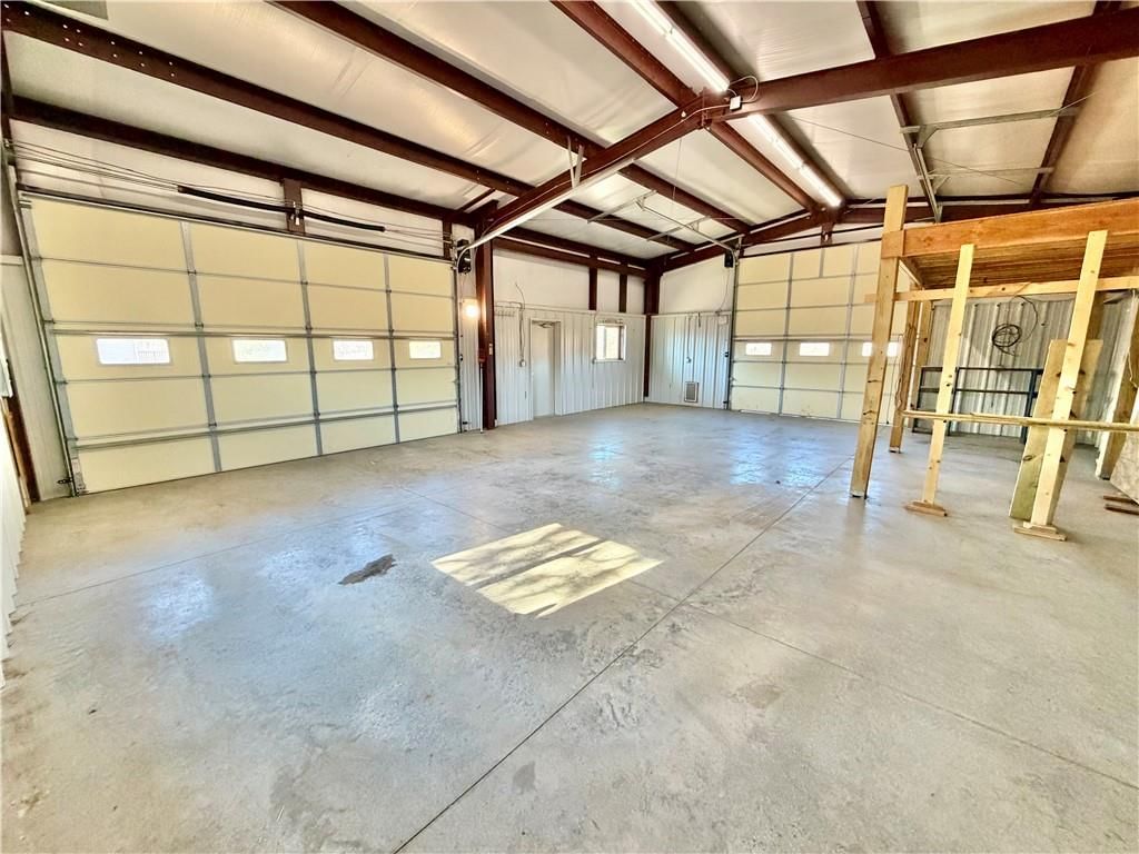 350 SE Rattle Snake Hill Road — photo 3