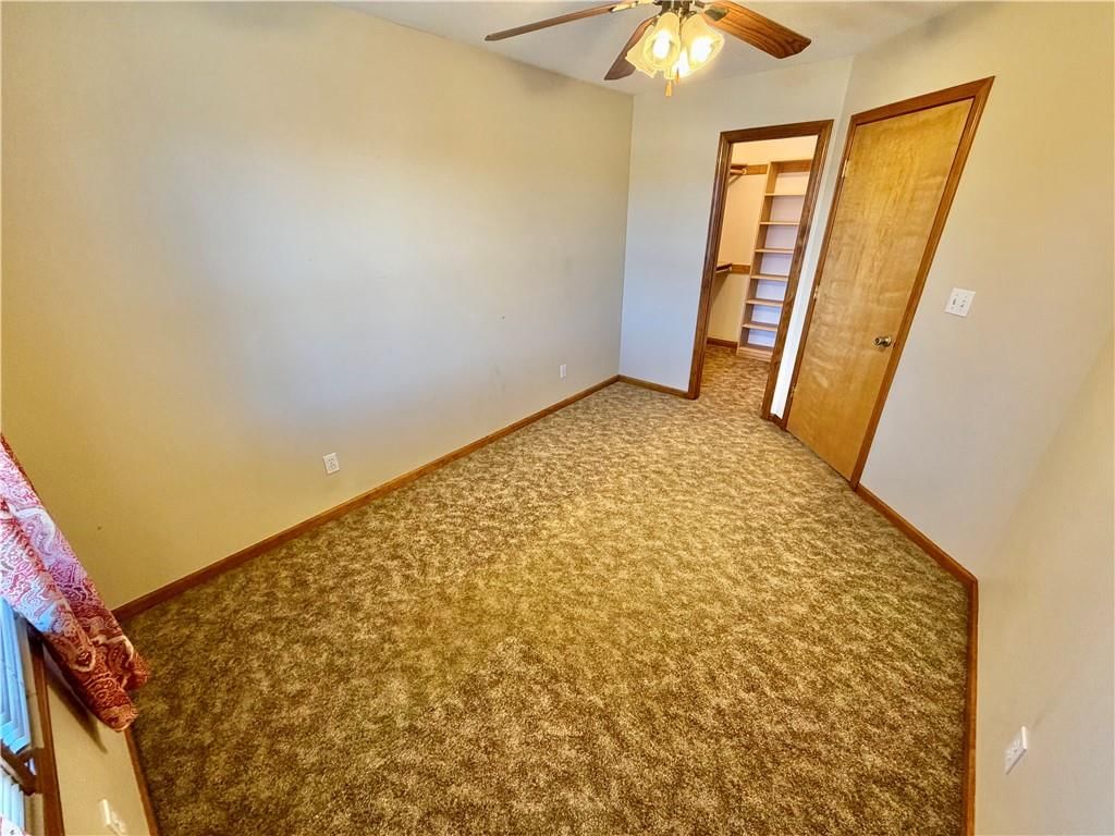 350 SE Rattle Snake Hill Road — photo 23