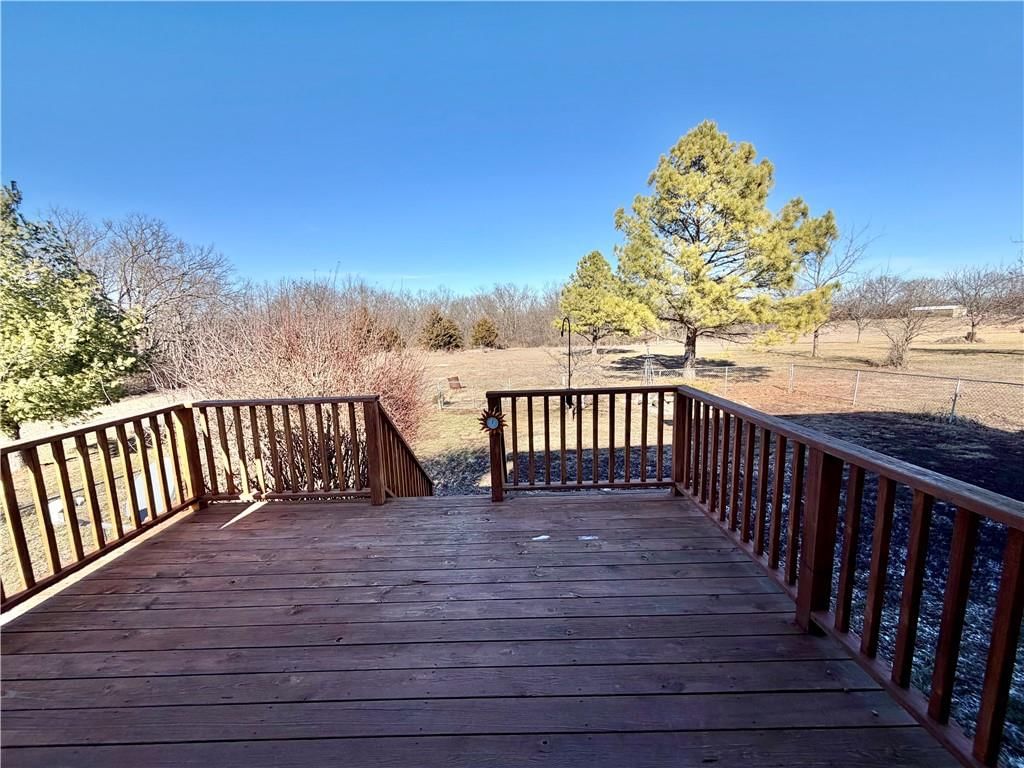 350 SE Rattle Snake Hill Road — photo 27