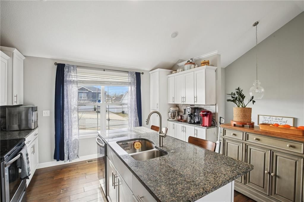 102 Division Street — photo 12