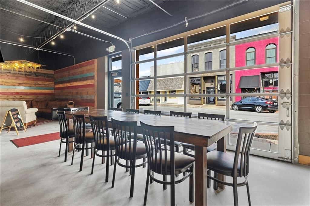 422 Main Street — photo 12