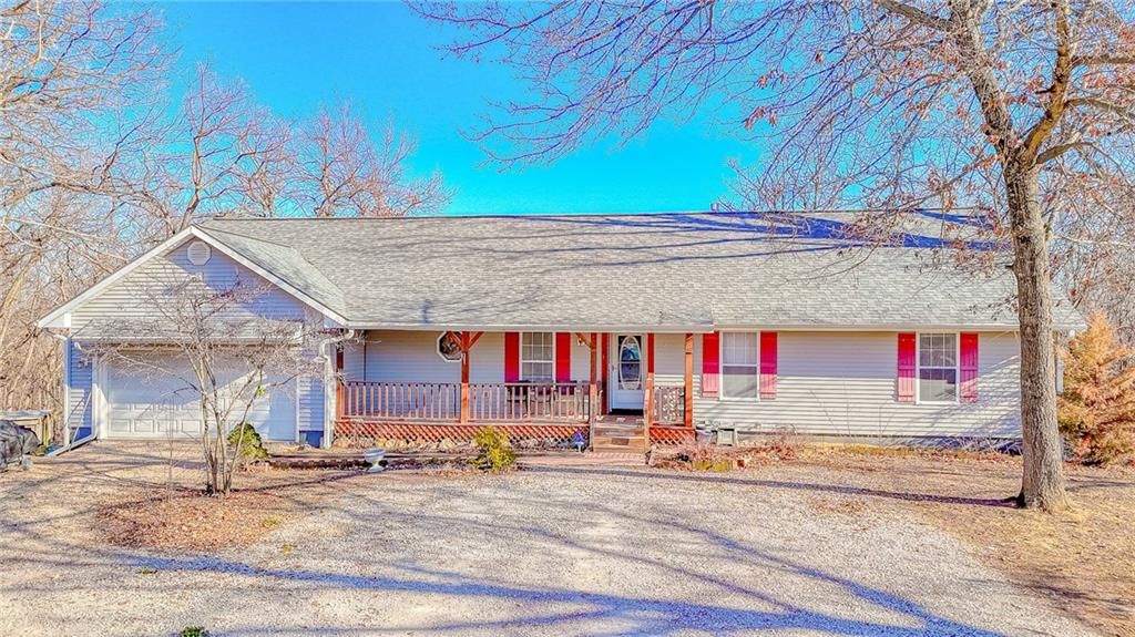 1162 SW 225th Road, Holden, MO