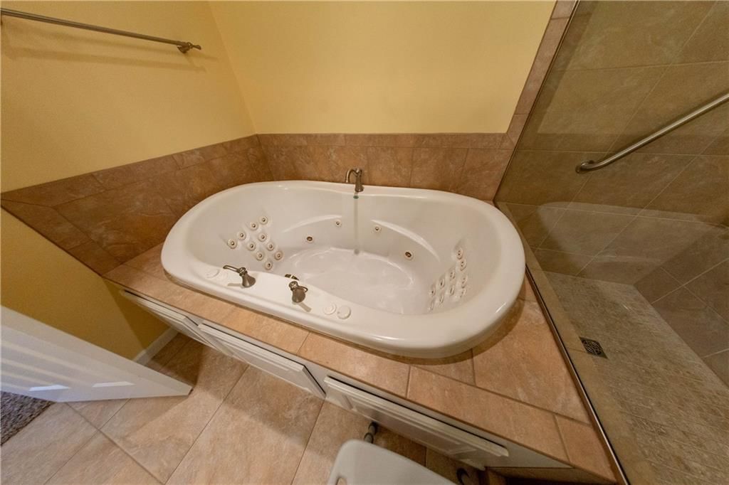3710 Durham Court — photo 37