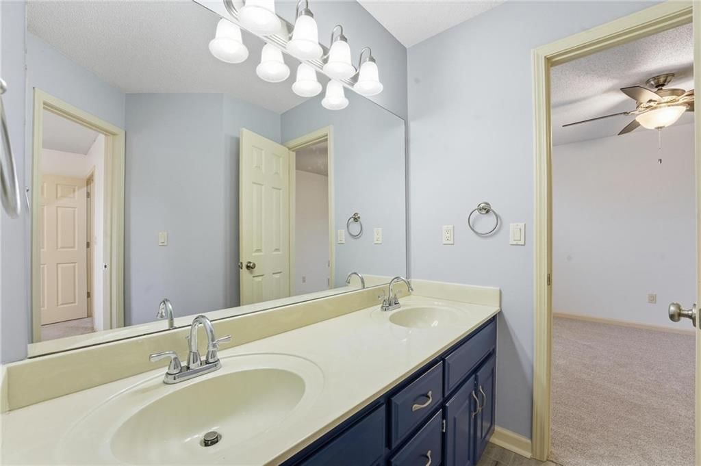 12120 S Clinton Street — photo 24