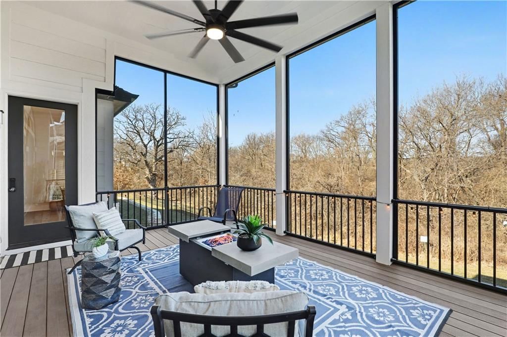 7736 N Donnelly Avenue — photo 13