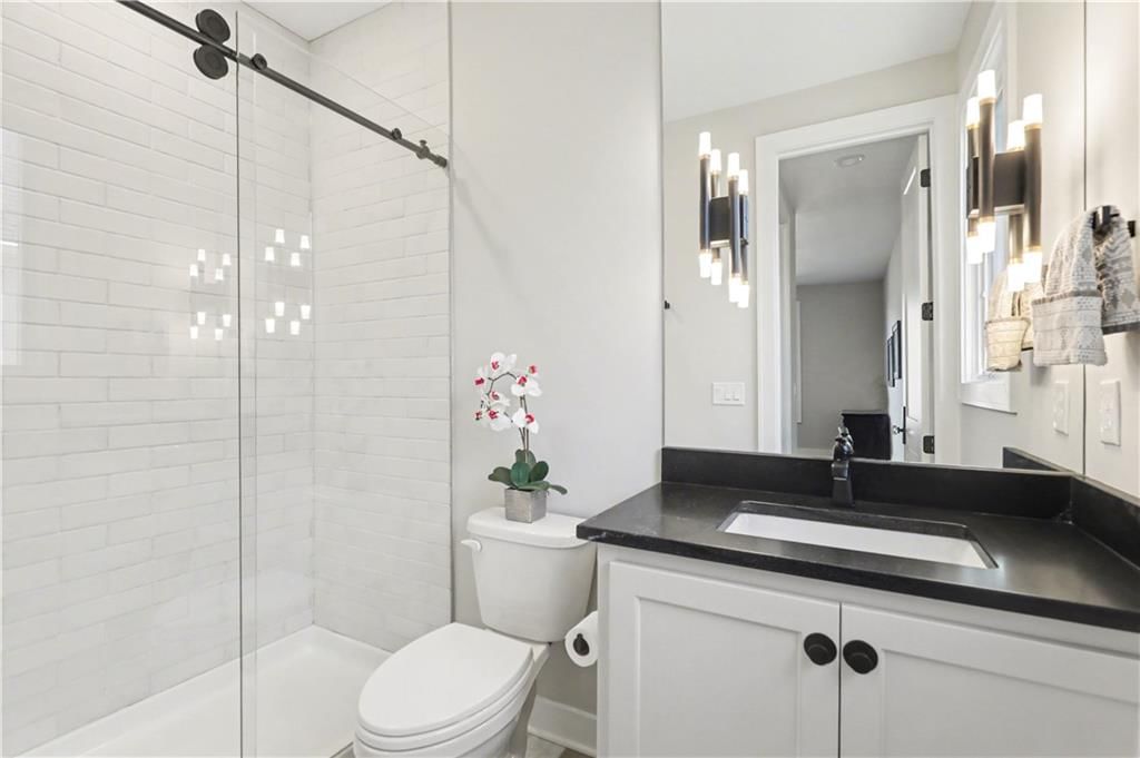 7736 N Donnelly Avenue — photo 39