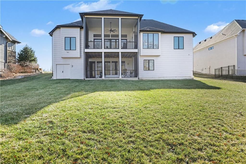 7736 N Donnelly Avenue — photo 50
