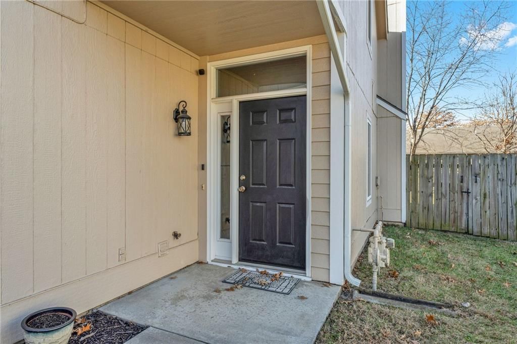 511 Lancaster Court — photo 6