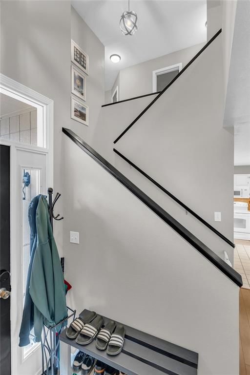 511 Lancaster Court — photo 9