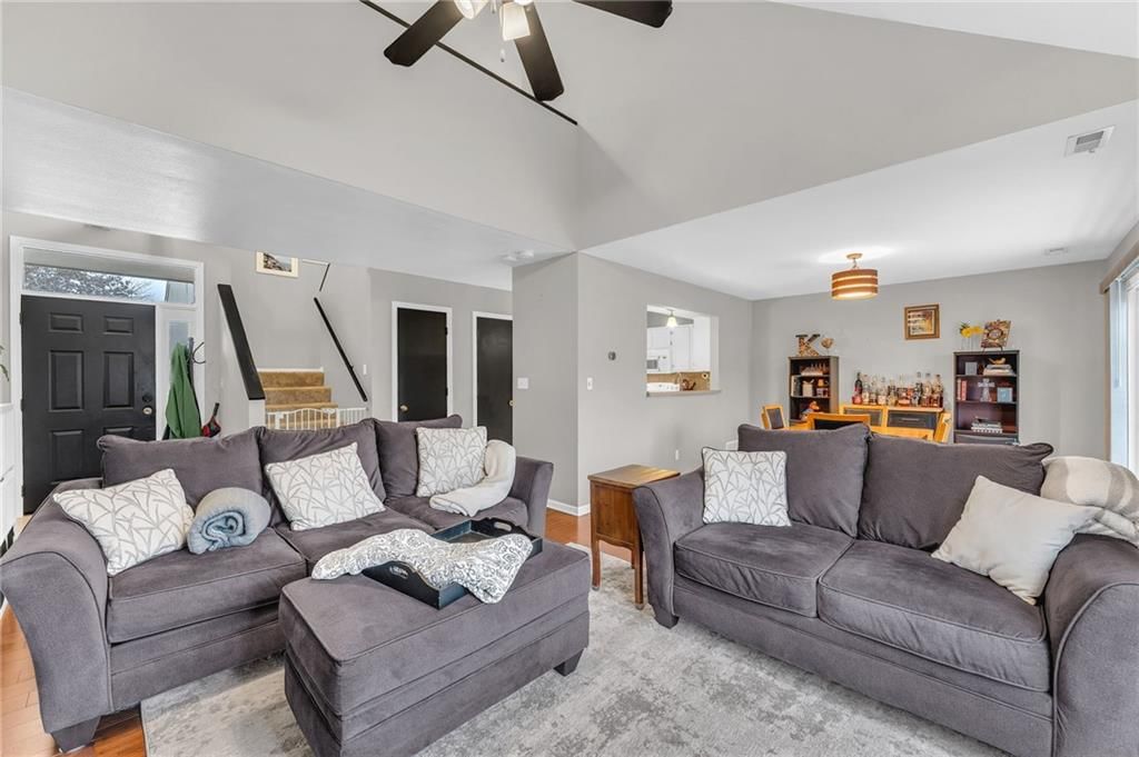 511 Lancaster Court — photo 14
