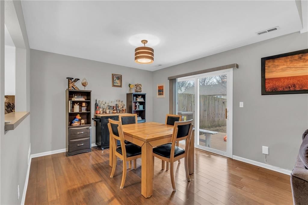 511 Lancaster Court — photo 15