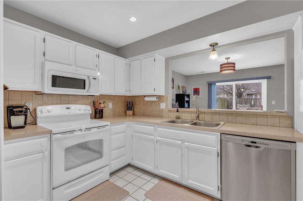 511 Lancaster Court — photo 18