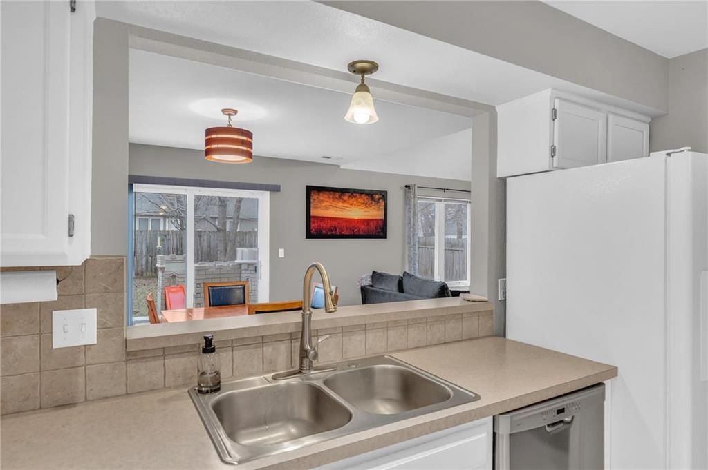 511 Lancaster Court — photo 20