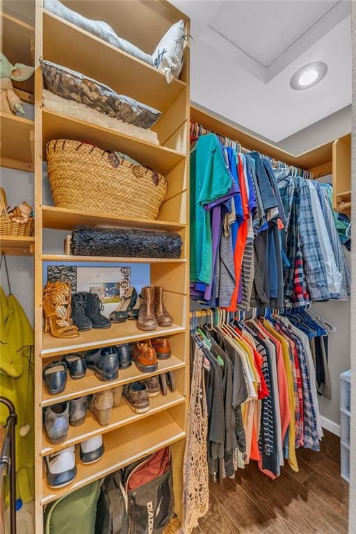 511 Lancaster Court — photo 32